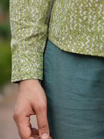 Men's Pure Cotton Green Casual Shirt - SanskrutiHomes