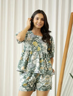 Women White & Green Pure Cotton Floral Printed Night Suit Set - SanskrutiHomes