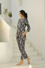 Black & White Printed Pure Cotton Night suit - SanskrutiHomes