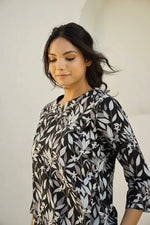 Black & White Printed Pure Cotton Night suit - SanskrutiHomes