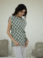 Round Neck Floral Printed Quilted Jacket - SanskrutiHomes