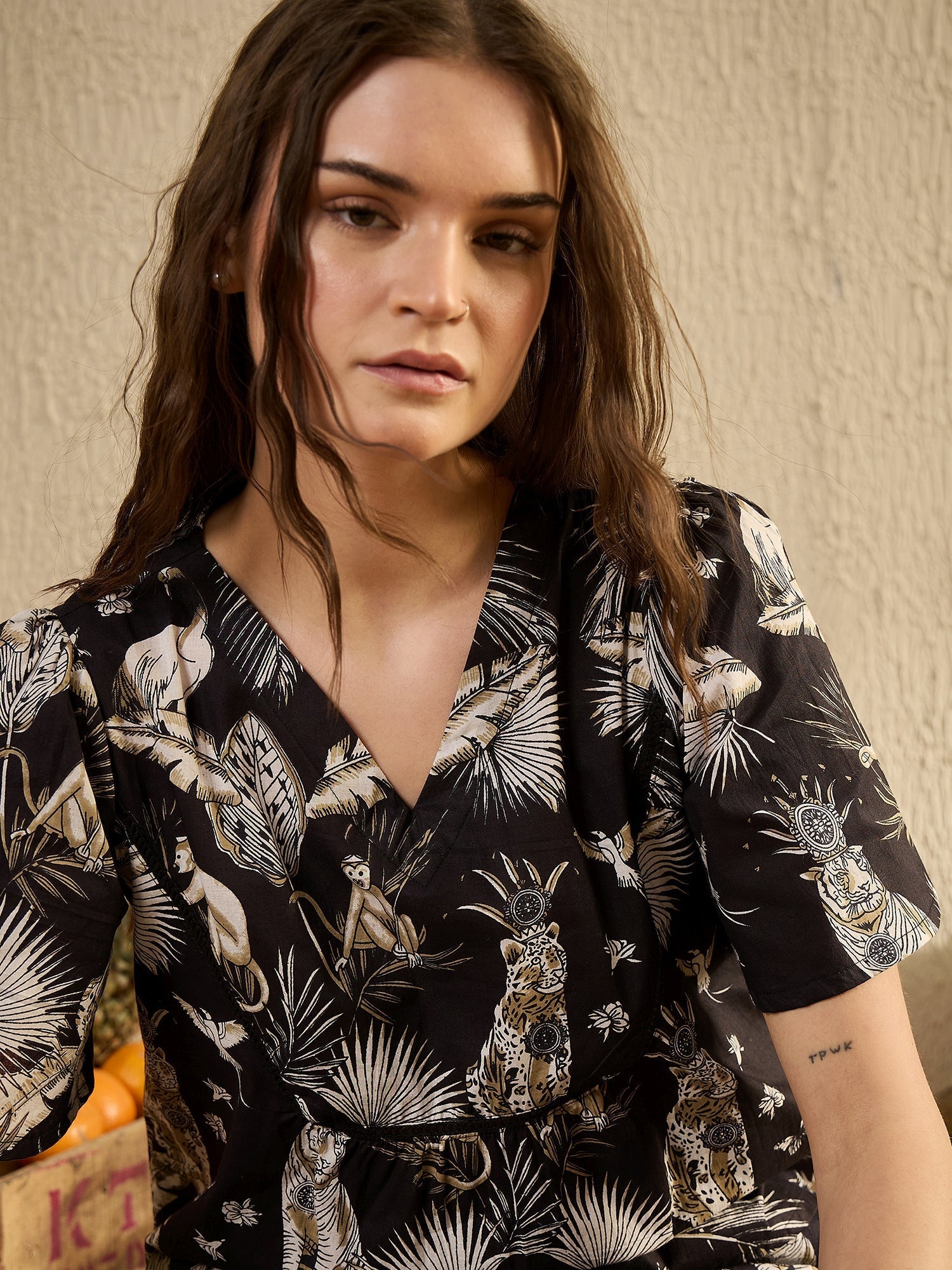 Women Animal Printed Black Night Suit Set - SanskrutiHomes 