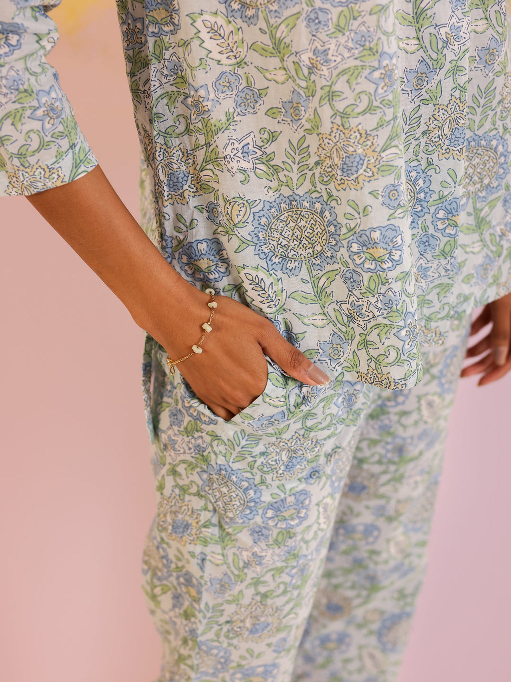 Blue Color V-Neck Printed co-ords set for women - SanskrutiHomes 