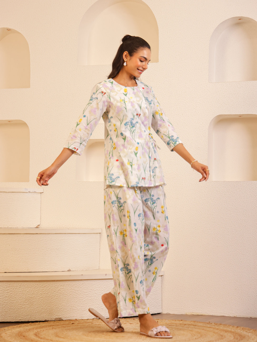 White Round Neck Pure Cotton Printed Co-ords Set for Women - SanskrutiHomes 