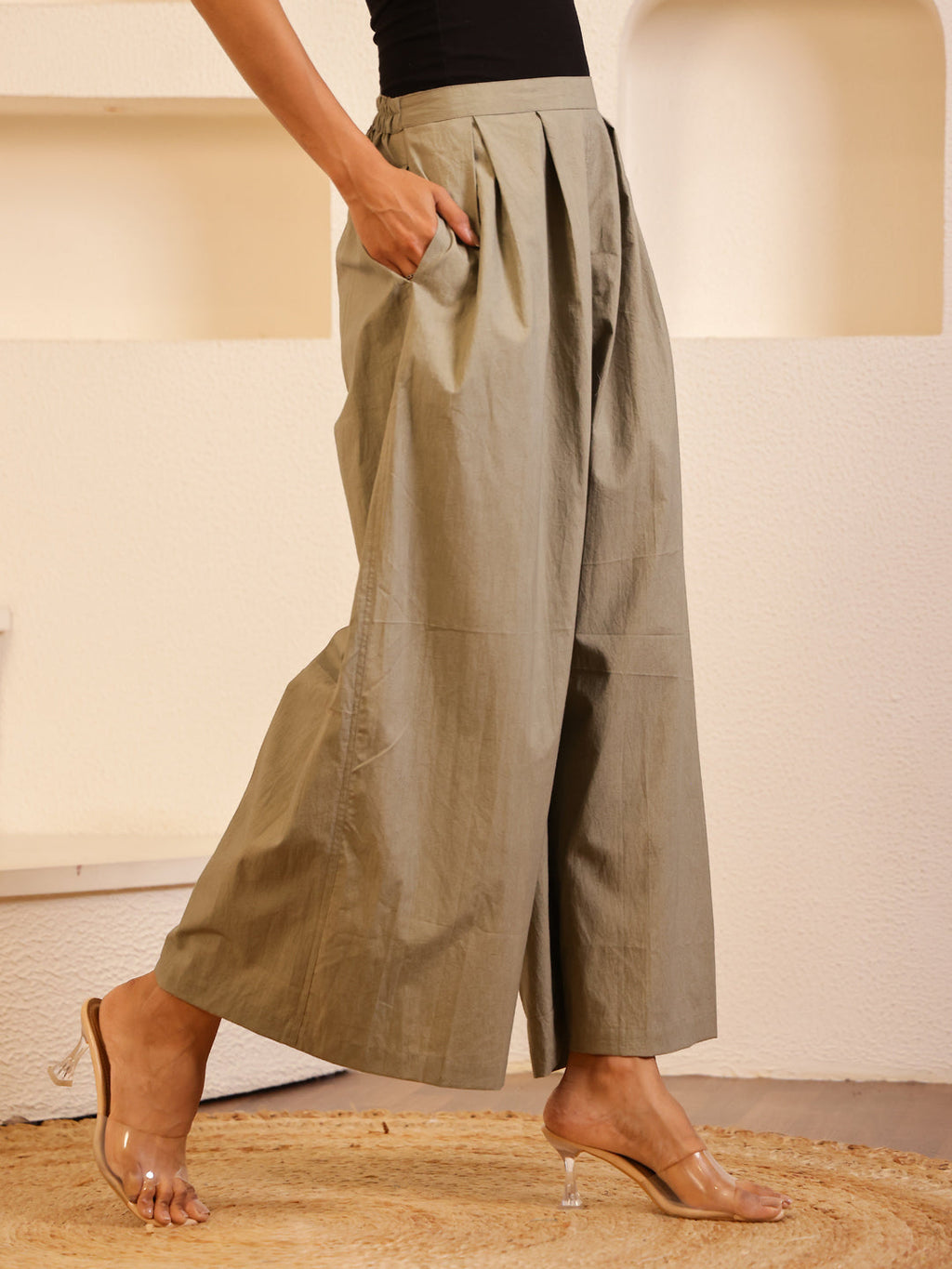 Grey Cotton Solid Lounge Pants for Women - SanskrutiHomes 
