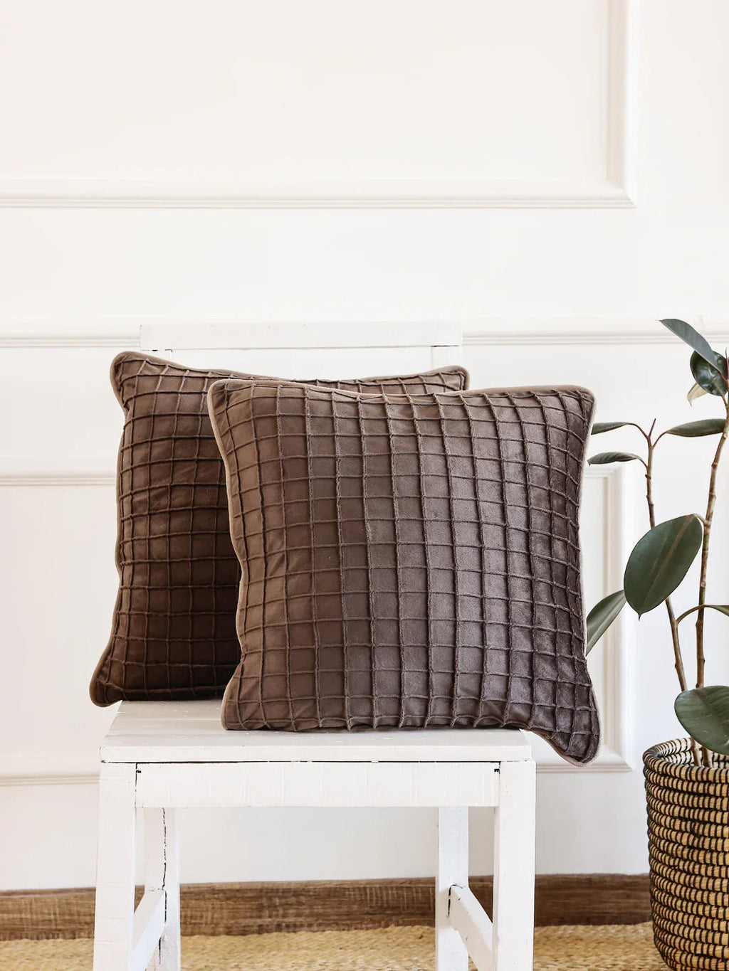 Brown Color Box Pattern Cushion Cover - SanskrutiHomes 