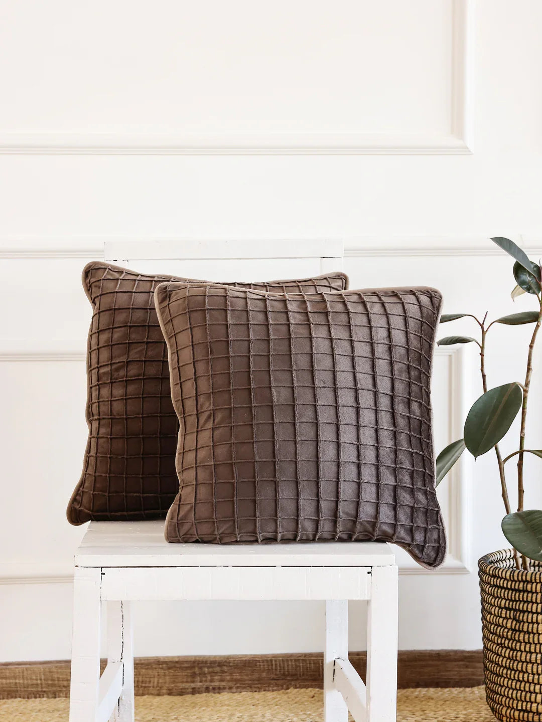 Brown Color Box Pattern Cushion Cover - SanskrutiHomes 