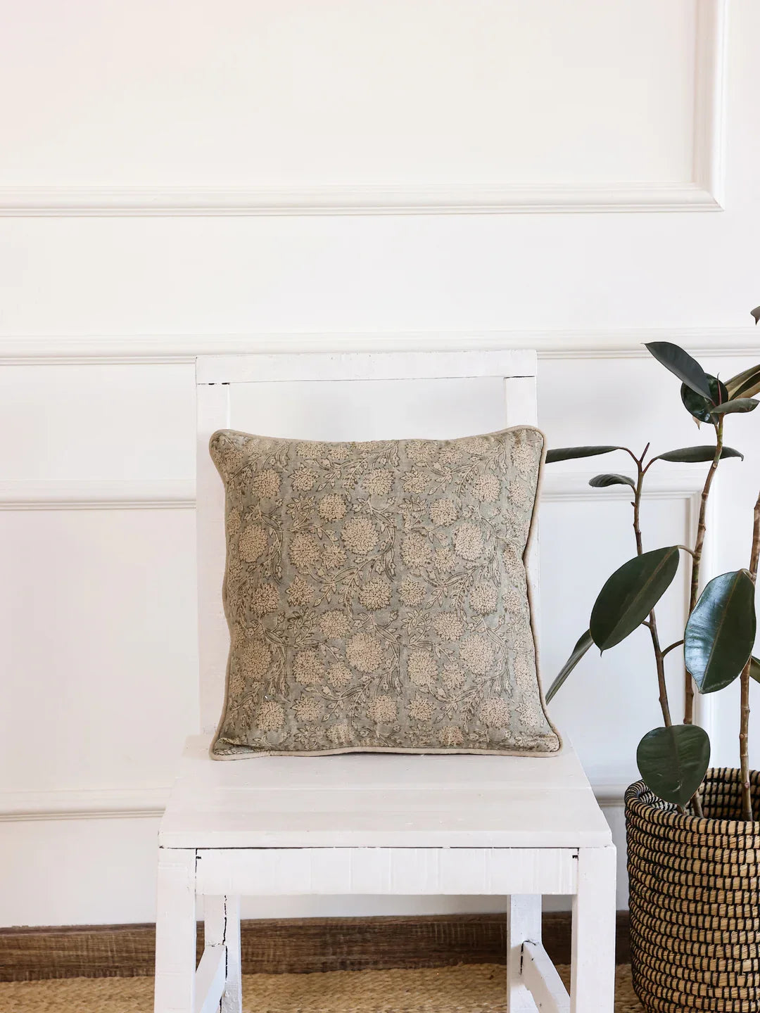Floral Printed Cushion Cover - SanskrutiHomes 