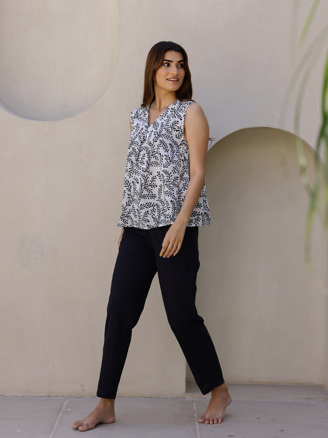 White Cotton Cut Sleeves Loungewear Set - SanskrutiHomes 