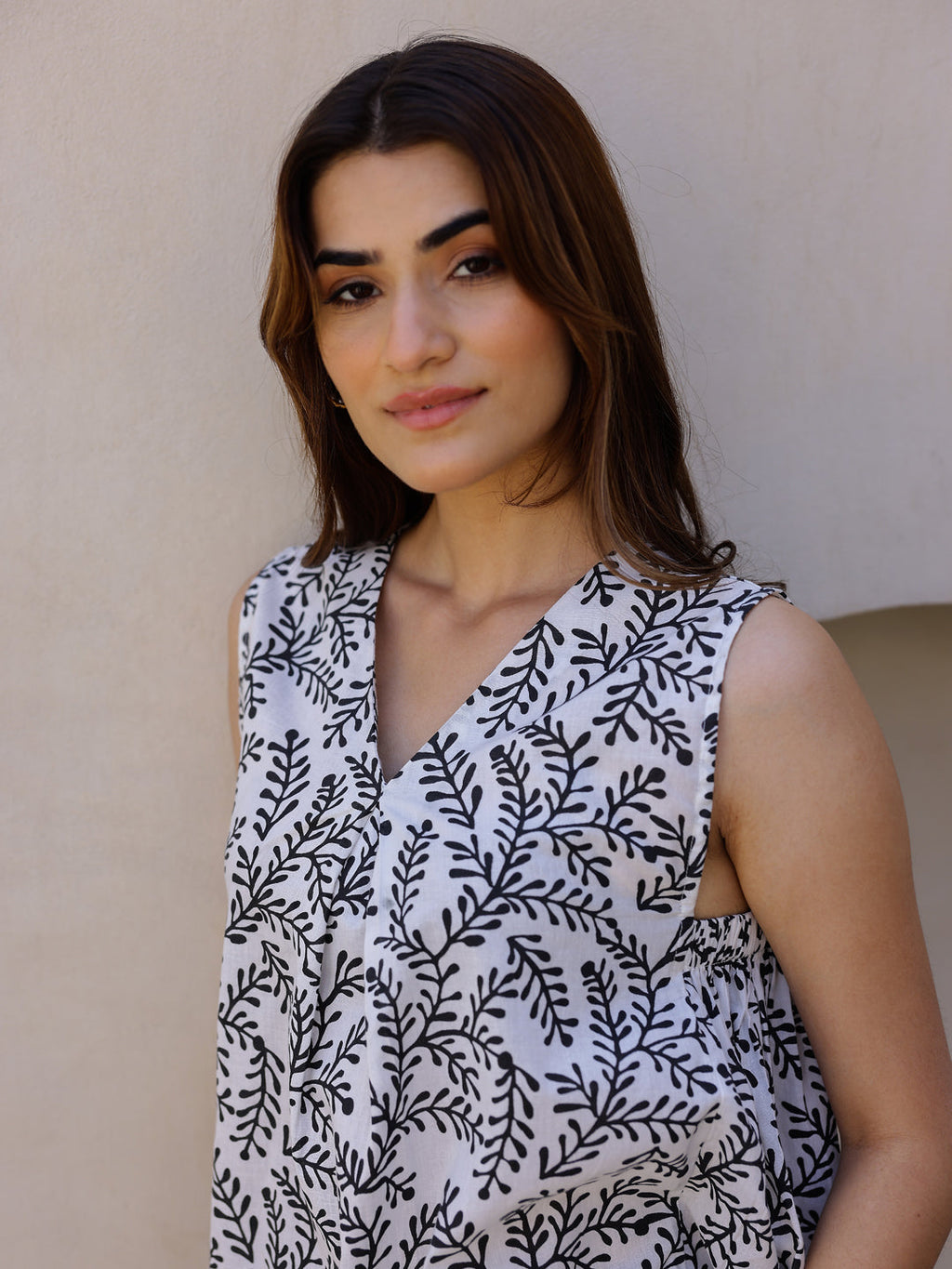 White Cotton Cut Sleeves Loungewear Set - SanskrutiHomes 