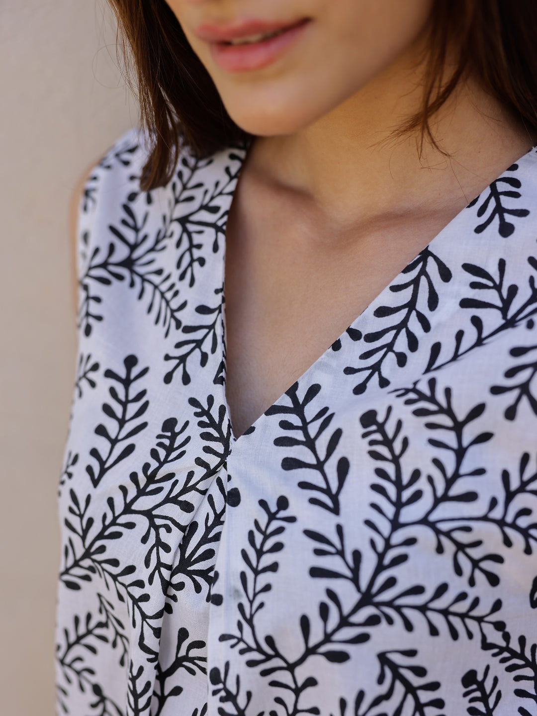 White Cotton Cut Sleeves Loungewear Set - SanskrutiHomes 