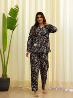 Black & White Heart Printed Night Suit Set - SanskrutiHomes 