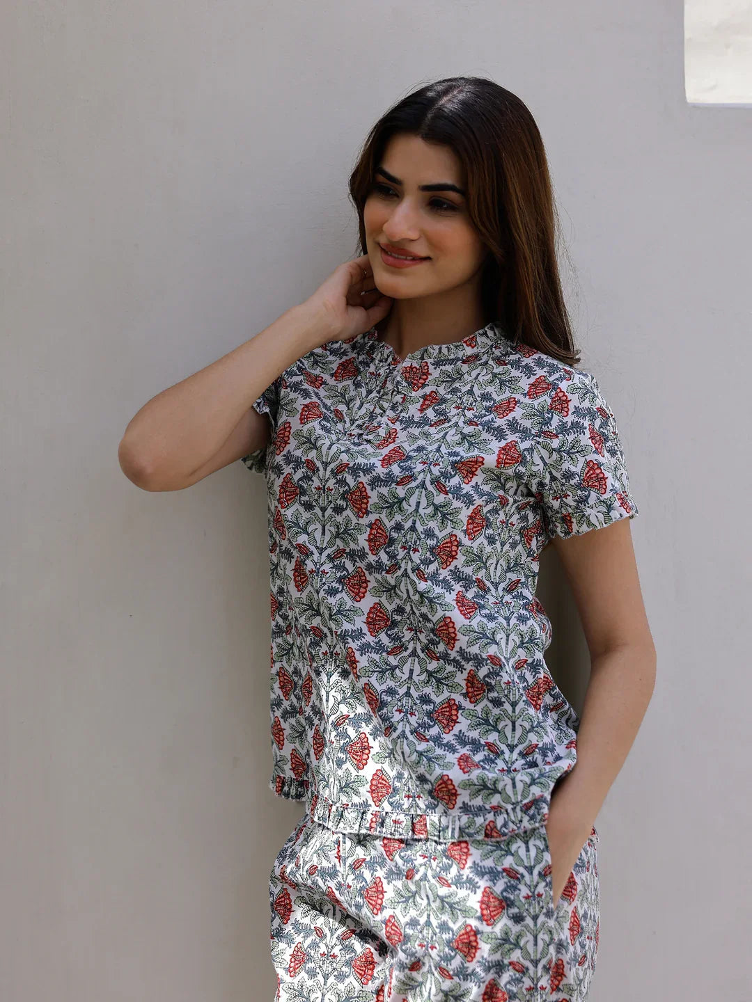 Floral Printed Pure Cotton Night Suit for Women - SanskrutiHomes 