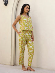 Floral Printed V-Neck Cotton Co-ord Set - SanskrutiHomes 