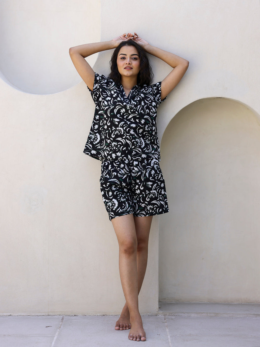 Black & White Cotton Shorts Night Wear Set - SanskrutiHomes 