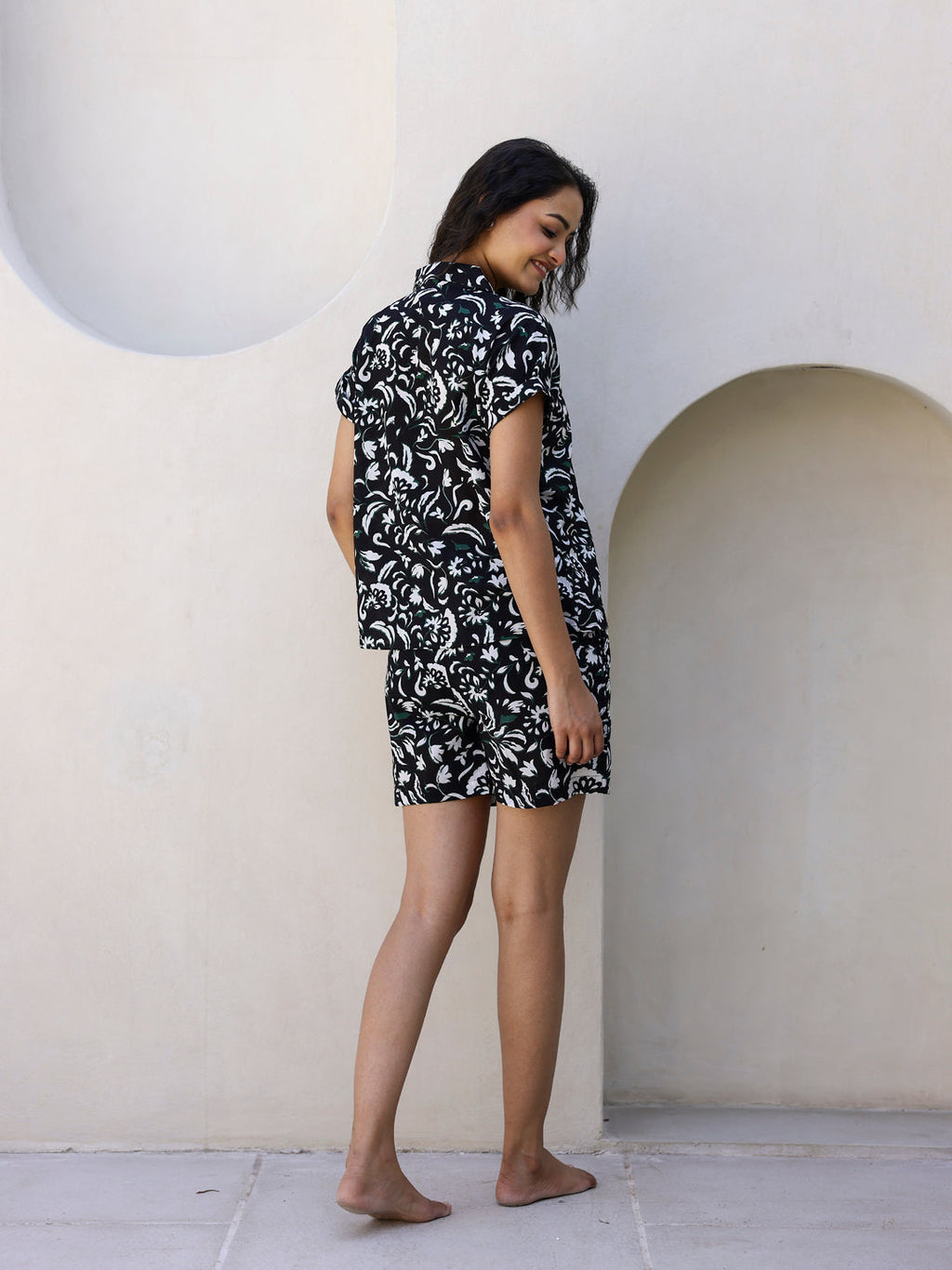 Black & White Cotton Shorts Night Wear Set - SanskrutiHomes 