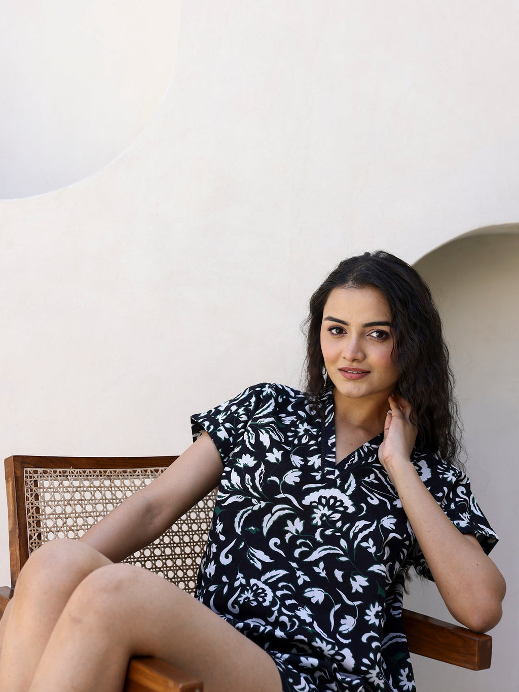 Black & White Cotton Shorts Night Wear Set - SanskrutiHomes 