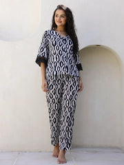 Black and White Geometric Cotton Night Suit - SanskrutiHomes 