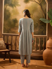 Green Viscose Rayon Round Neck Kurta Set For Women - SanskrutiHomes 