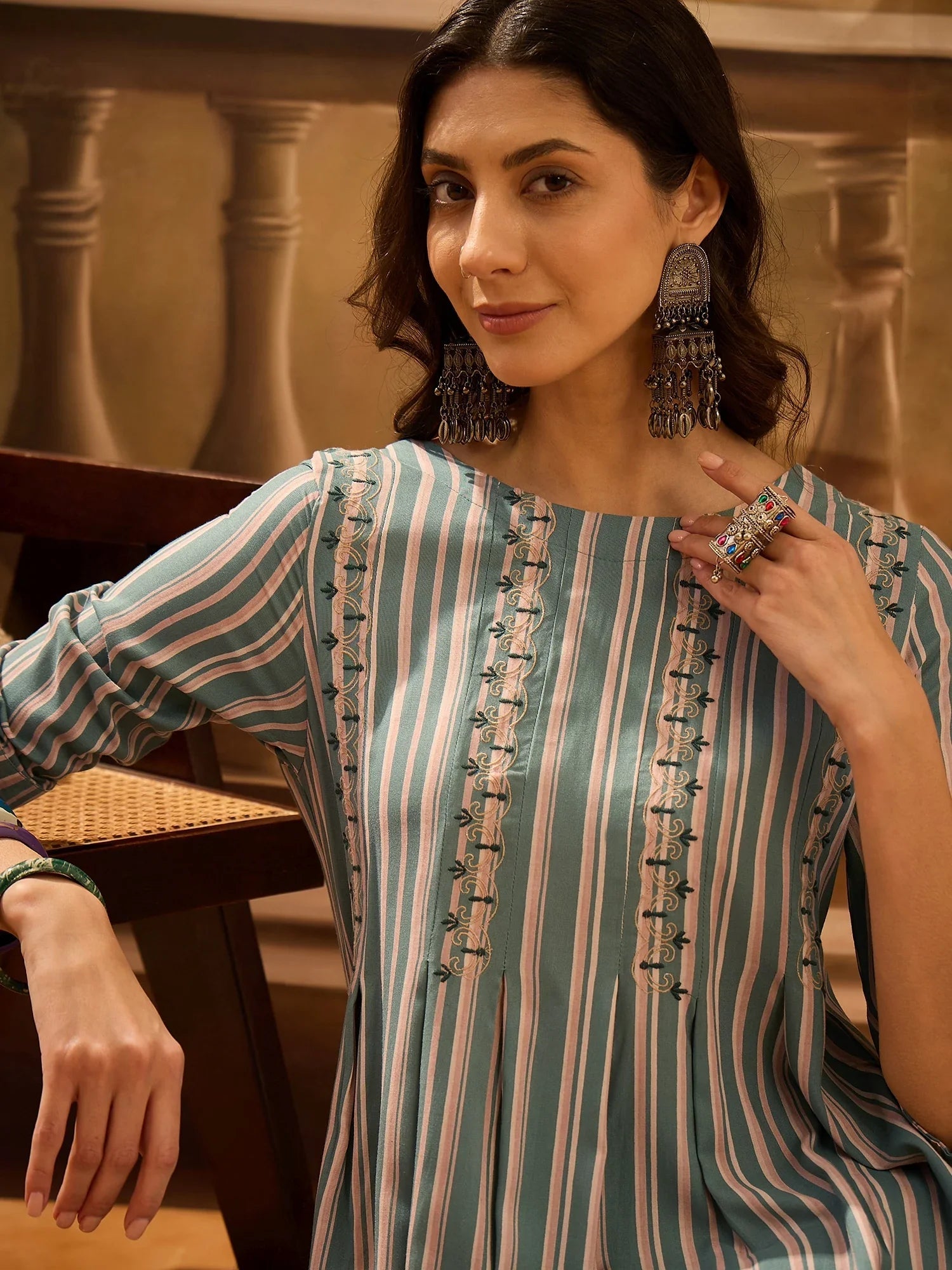 Green Viscose Rayon Round Neck Kurta Set For Women - SanskrutiHomes 