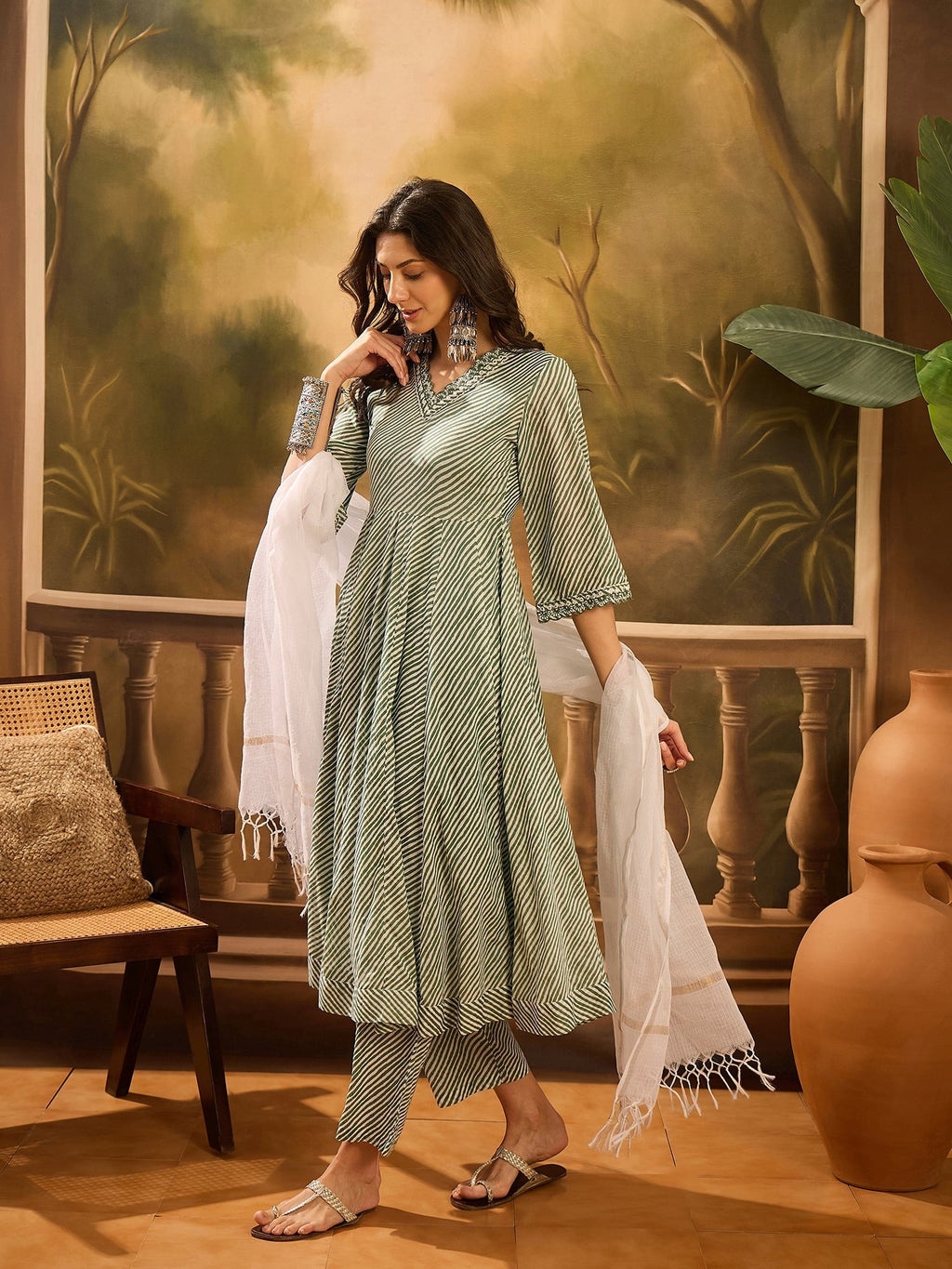 Green Pure Cotton V-Neck Kurta Set For Women - SanskrutiHomes 