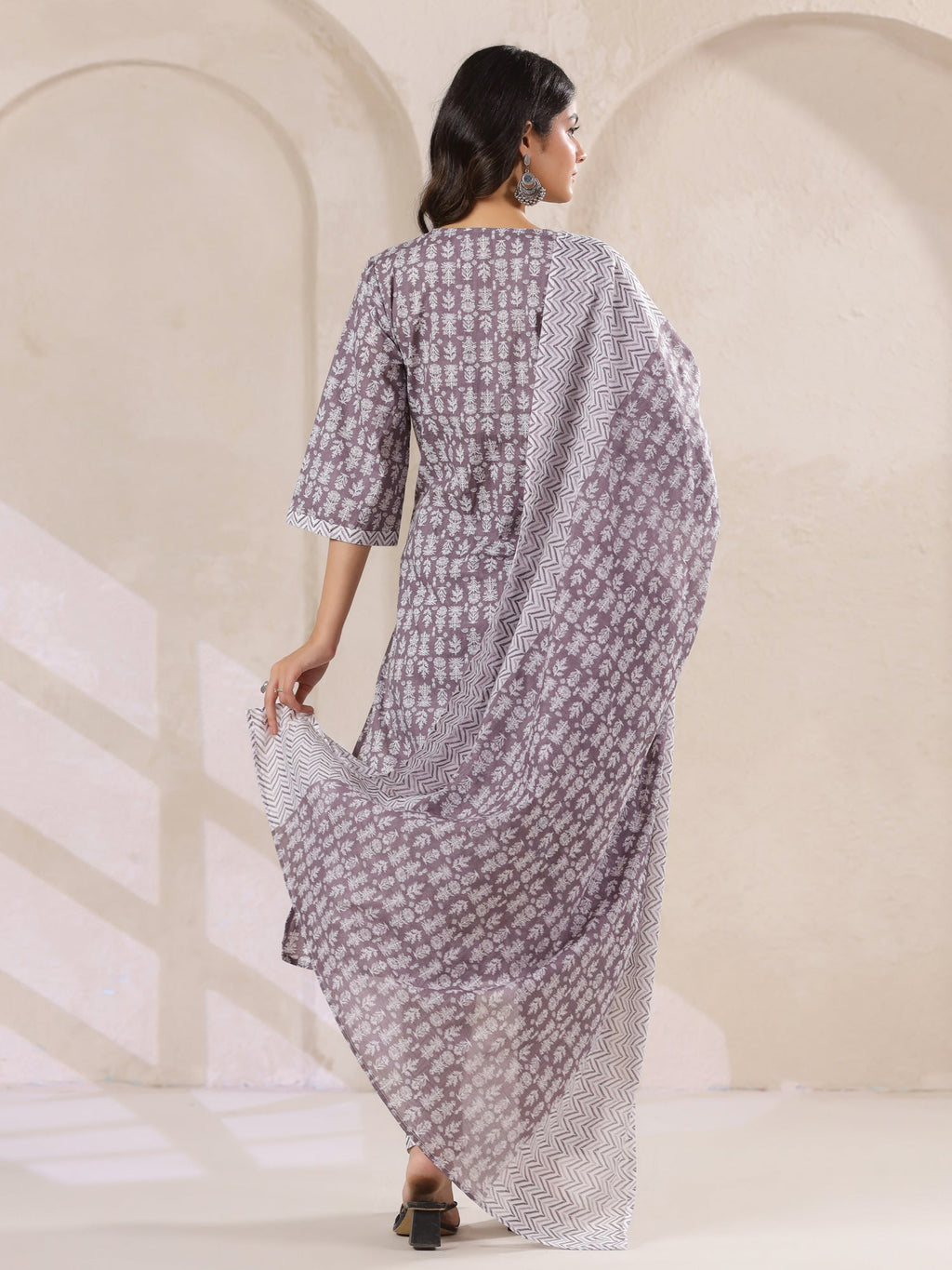 Grey Flower Printed Round Neck Cotton Kurta Set With Dupatta - SanskrutiHomes 