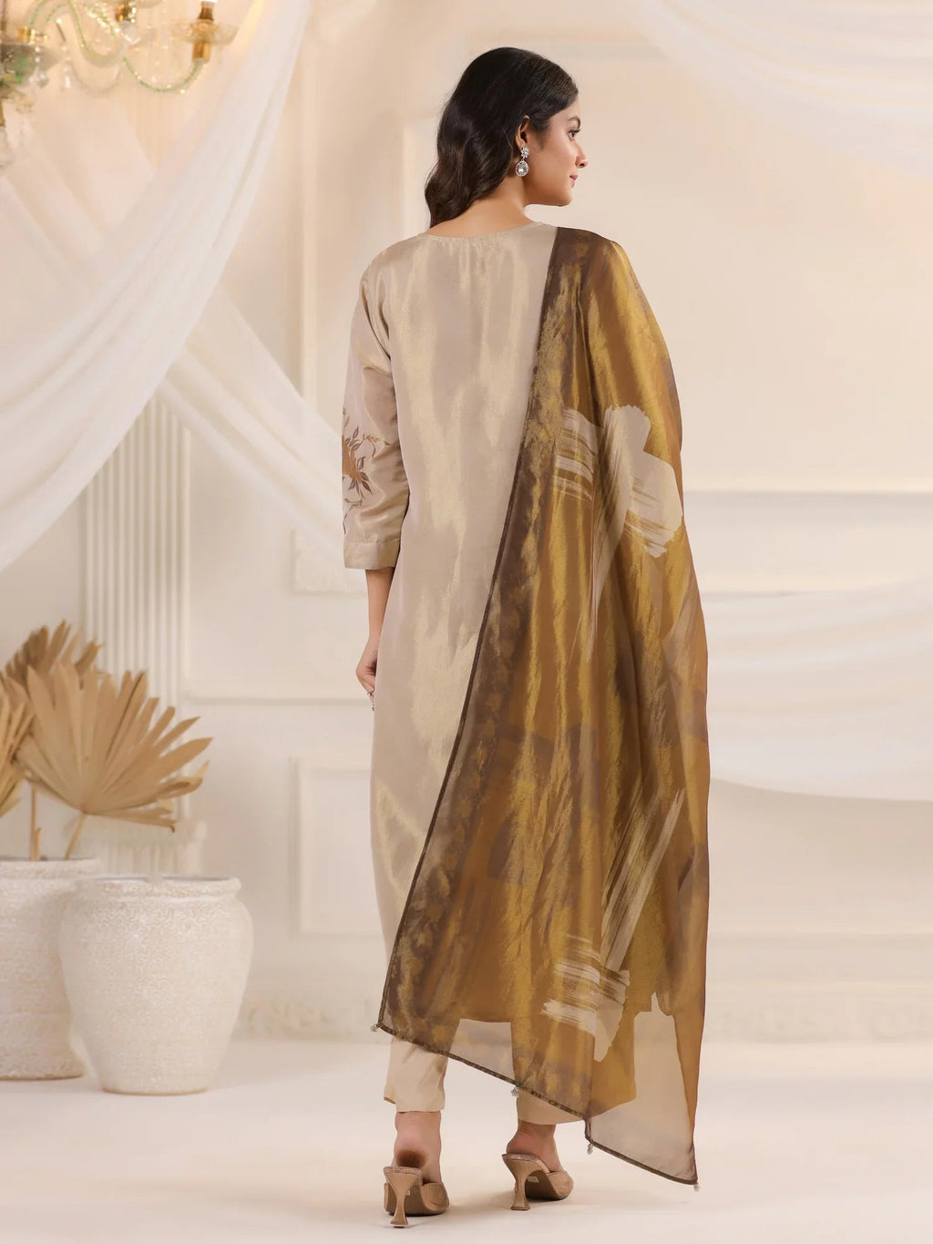 Cream V-Neck Floral Printed Tissue Kurta Set With Dupatta - SanskrutiHomes 