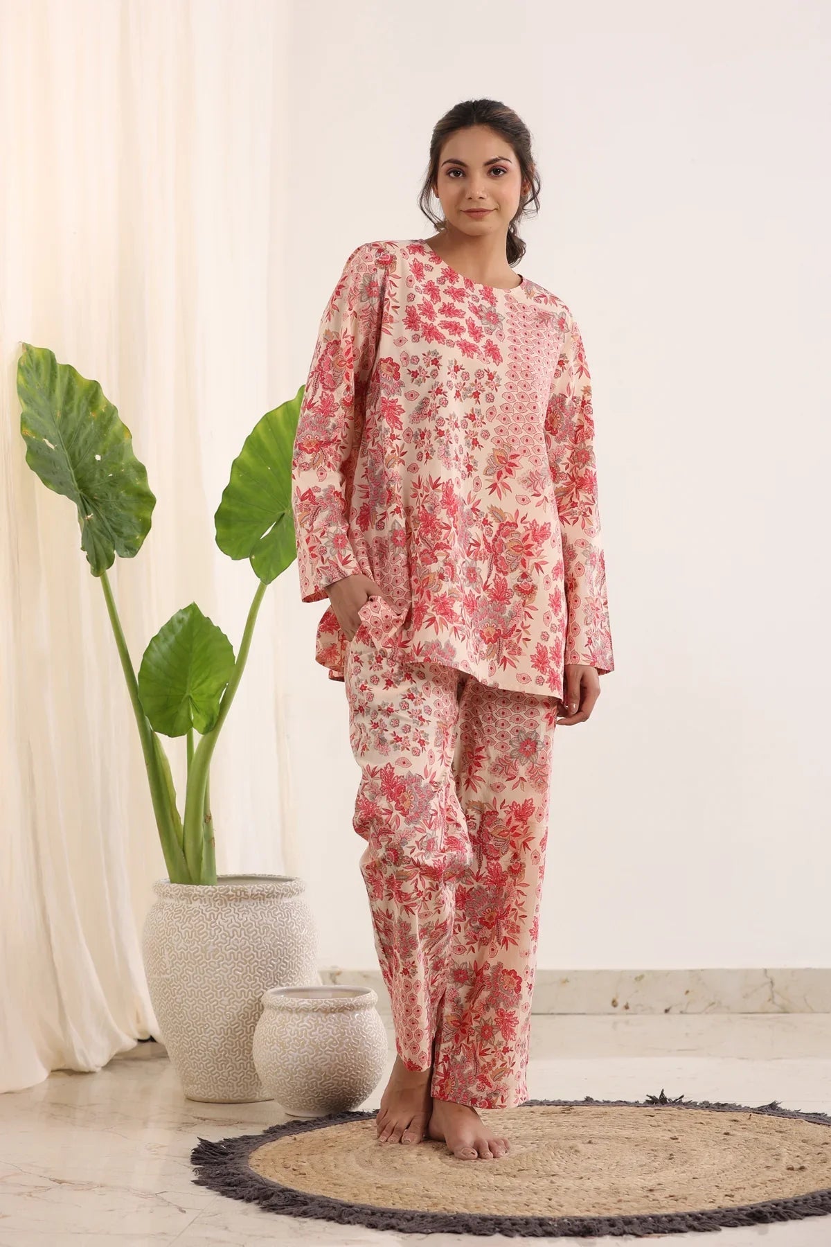 Pink & White loose fit Printed Night suit - SanskrutiHomes 