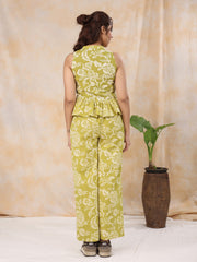 Green sleeveless co-ord set - SanskrutiHomes 