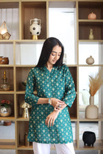 Green Printed Cotton Round Neck Top for Women - SanskrutiHomes 