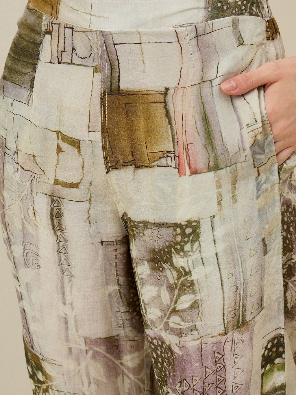 Cream V-Neck Viscose Rayon Printed Co-ords Set for Women - SanskrutiHomes 