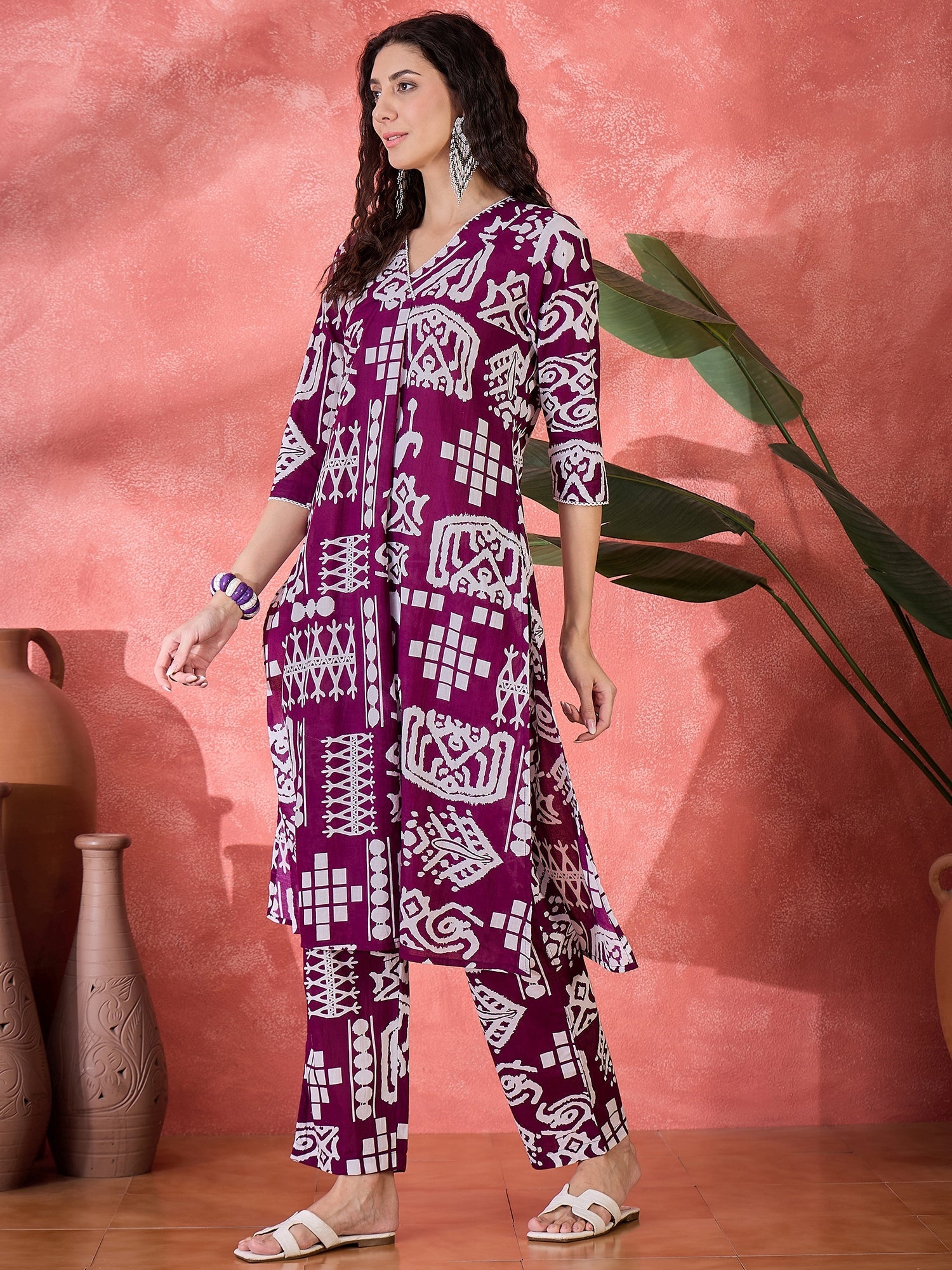 Purple Pure Cotton V-Neck Geometric Kurta Set For Women