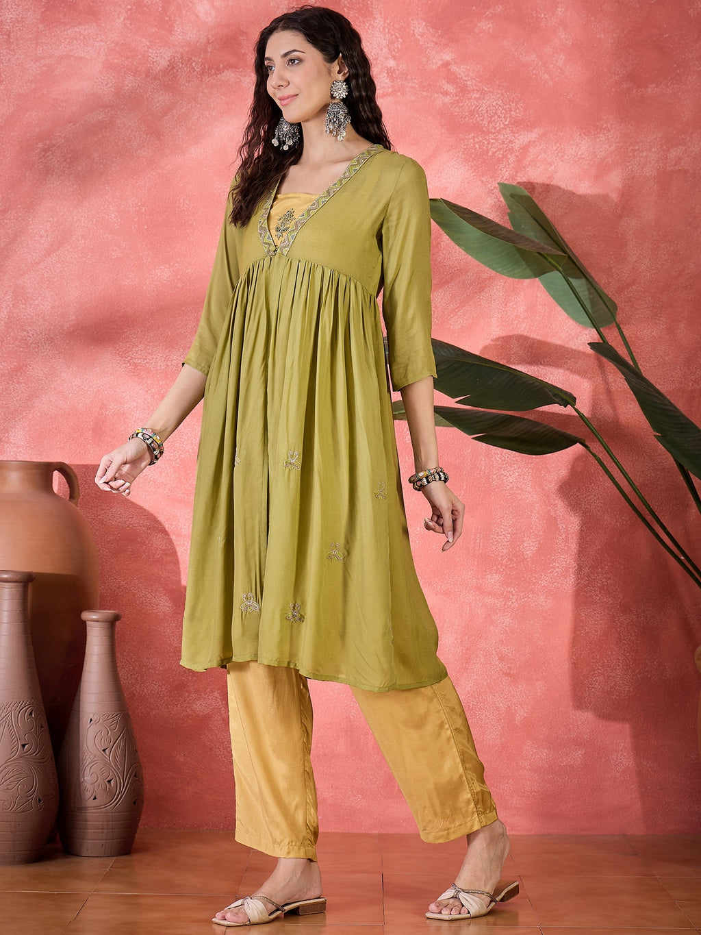 Green Viscose Calf Length V-Neck Kurta Set For Women
