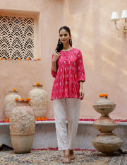 Pink Pure Cotton Round Neck Kurti For Women