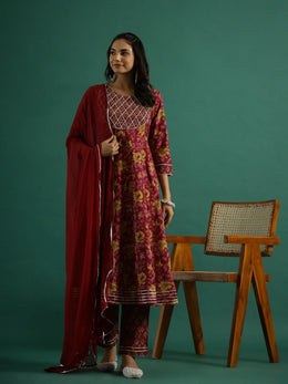 Maroon Pure Cotton Round Neck Printed Kurta Set for Women - SanskrutiHomes 