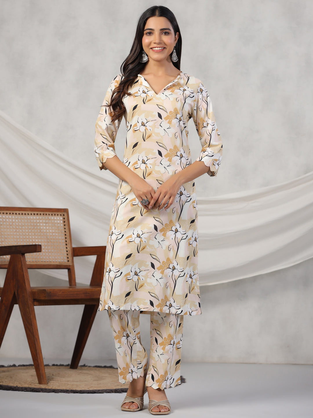 Women Pure Cotton Kurta With Pajama