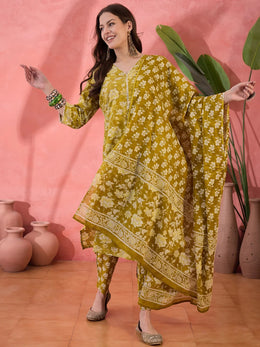 Lime Green Floral Printed Kurta Set for Women - SanskrutiHomes 