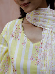 Flower Printed Cotton Kurta Set For Women
