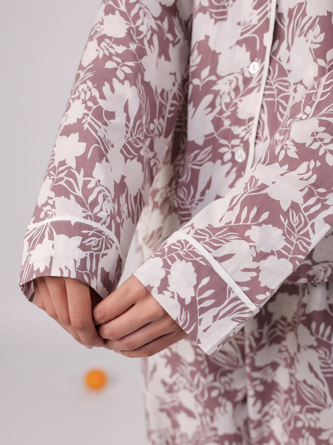 White Flower Printed Night Suit Set - SanskrutiHomes 