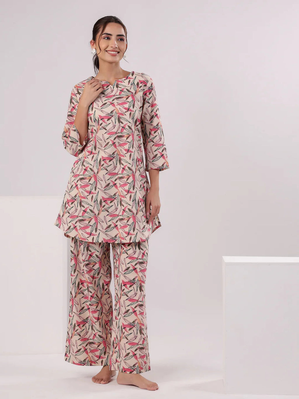 Multicolor Leaf Printed Night Suit Set - SanskrutiHomes 