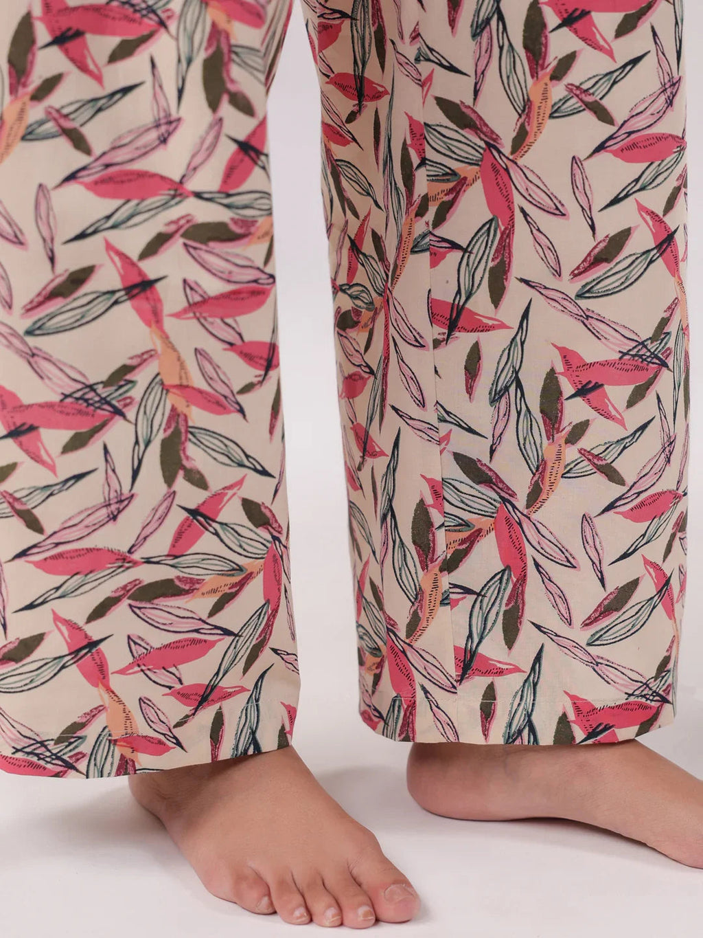 Multicolor Leaf Printed Night Suit Set - SanskrutiHomes 