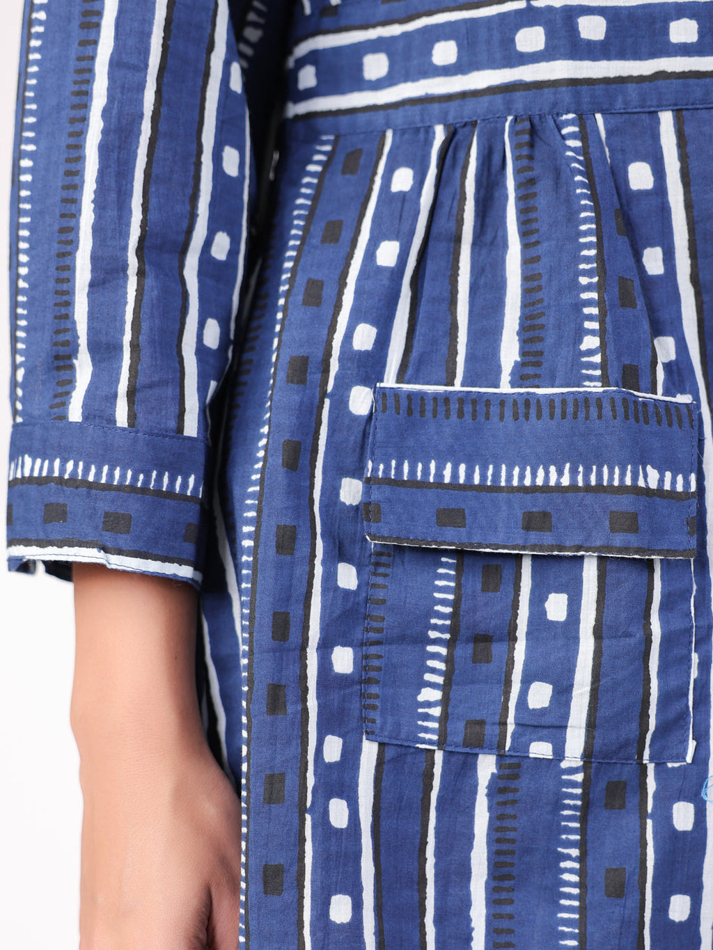 Blue Strait Line Printed Night Suit - SanskrutiHomes 