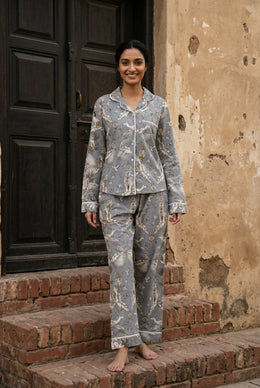 Grey Animal Print Lapel Collar Cotton Night Suit For Women