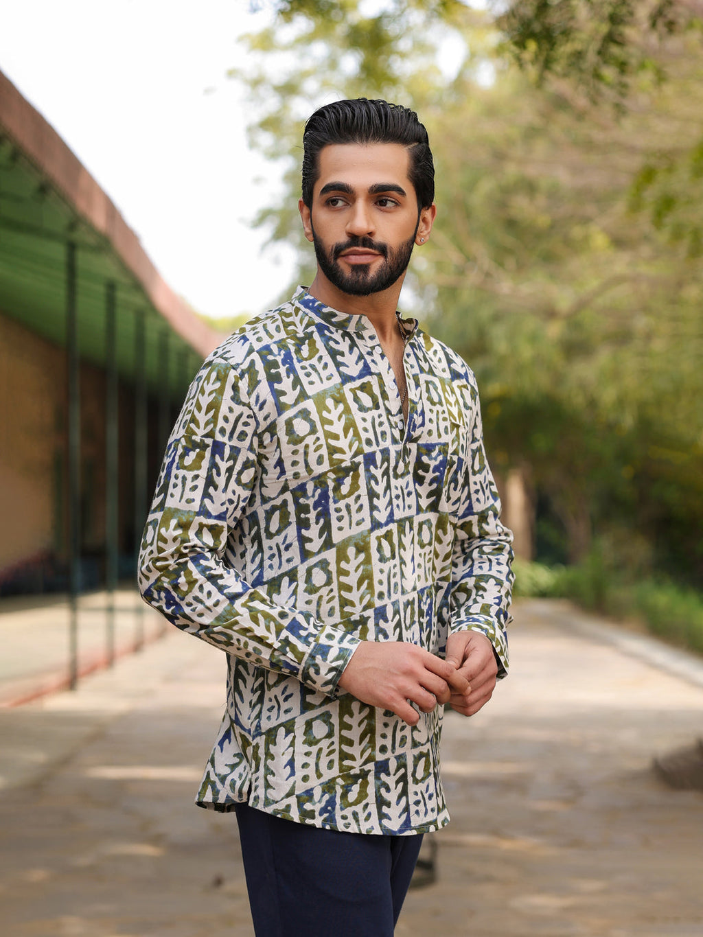Men's Ethnic Motifs Pure Cotton Navy Blue Printed Kurta - SanskrutiHomes 
