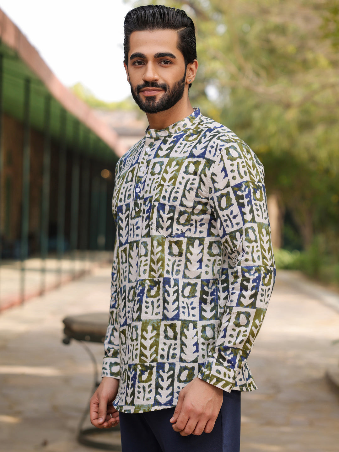 Men's Ethnic Motifs Pure Cotton Navy Blue Printed Kurta - SanskrutiHomes 