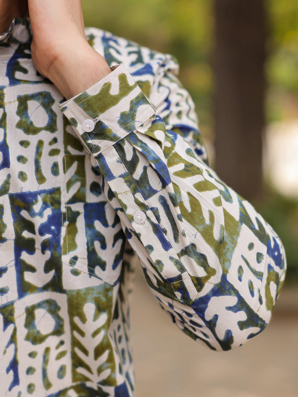 Men's Ethnic Motifs Pure Cotton Navy Blue Printed Kurta - SanskrutiHomes 