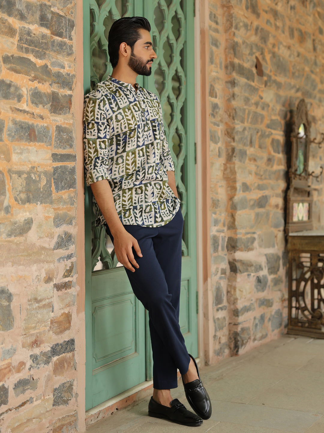 Men's Ethnic Motifs Pure Cotton Navy Blue Printed Kurta - SanskrutiHomes 