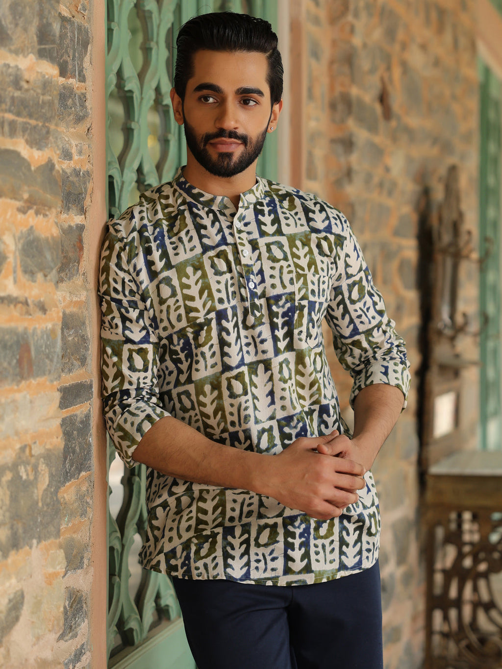 Men's Ethnic Motifs Pure Cotton Navy Blue Printed Kurta - SanskrutiHomes 