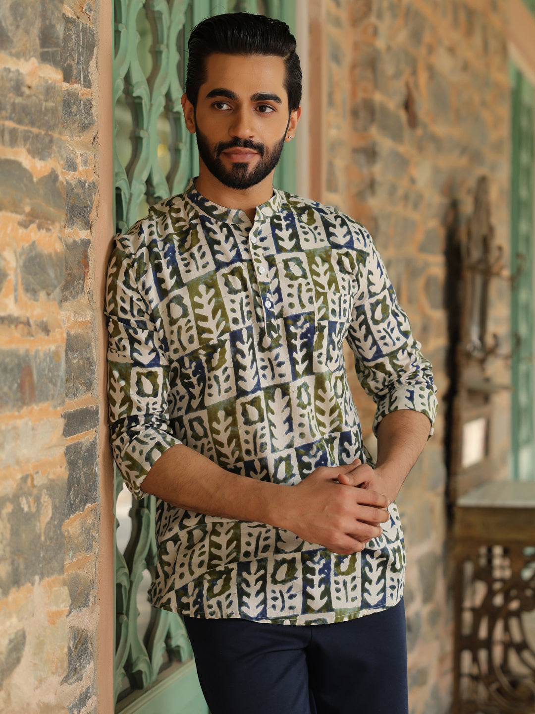 Men's Ethnic Motifs Pure Cotton Navy Blue Printed Kurta - SanskrutiHomes 