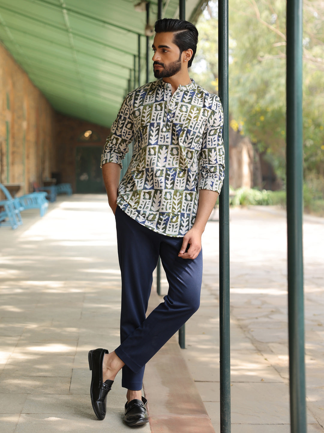 Men's Ethnic Motifs Pure Cotton Navy Blue Printed Kurta - SanskrutiHomes 